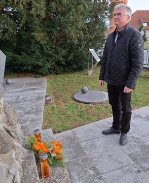 Obisk spominskih obeležij