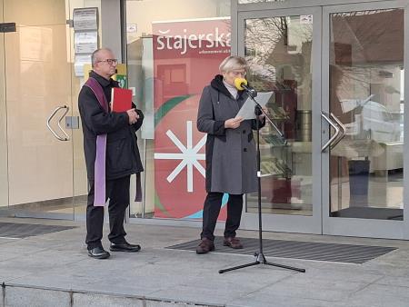 Postavitev adventnega venčka_2