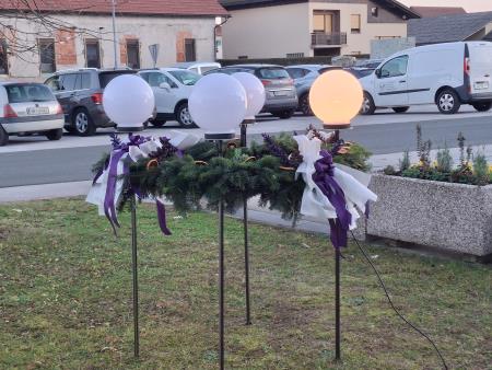 Postavitev adventnega venčka_3